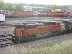 BNSF 8587